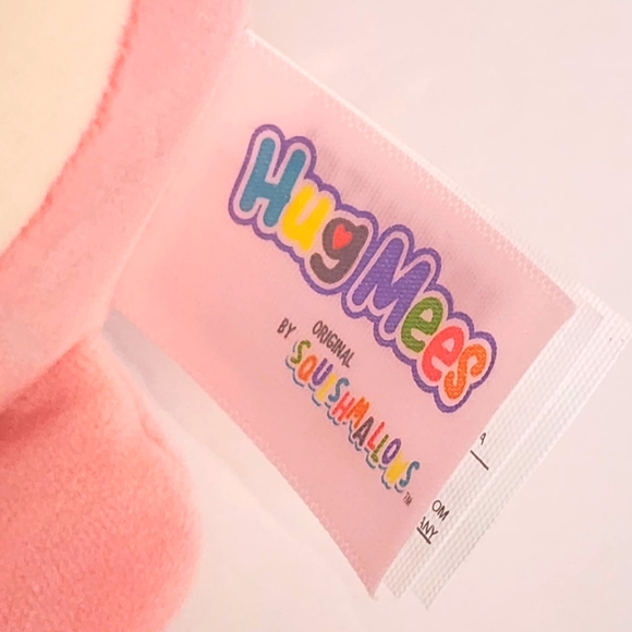 ❤️ CAPARINNE 🐾 Pink Bigfoot w/Hearts HugMee Valentines 2024 Original Squish NWT - Picture 7 of 8